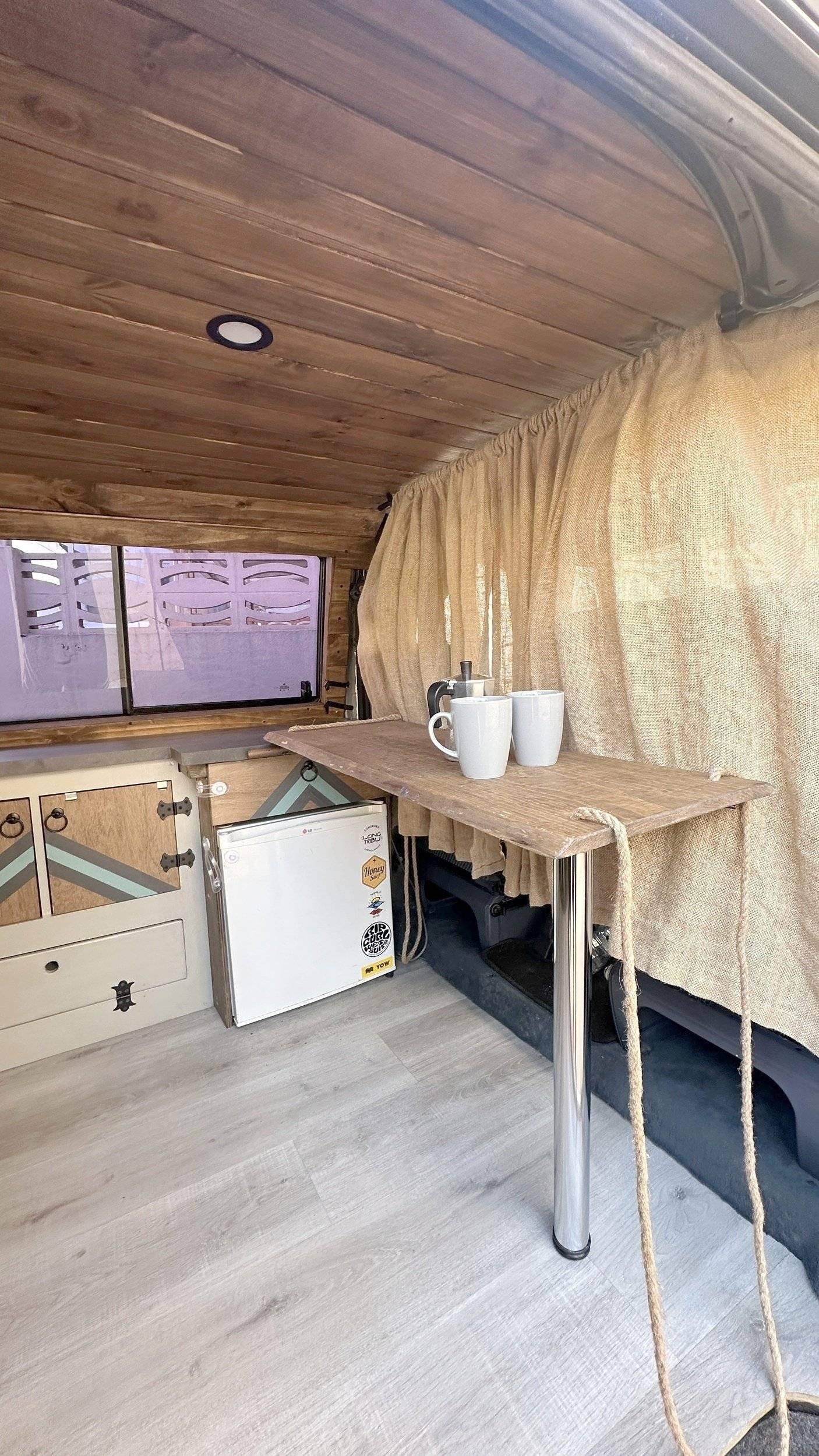 Volkswagen Caravelle Premium